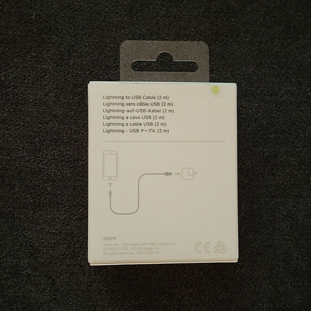 Apple lightning to USB cable NWT